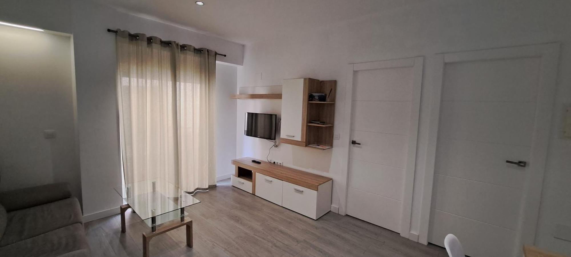 Acc Serrano 3 Aparcamiento Cercano Jaen Ngoại thất bức ảnh
