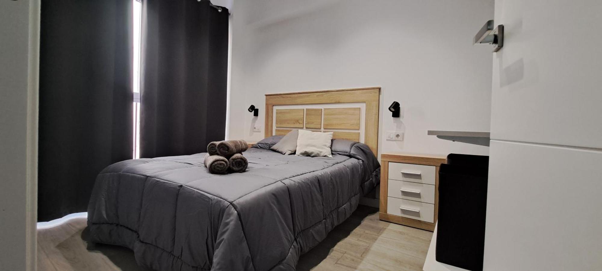Acc Serrano 3 Aparcamiento Cercano Jaen Ngoại thất bức ảnh