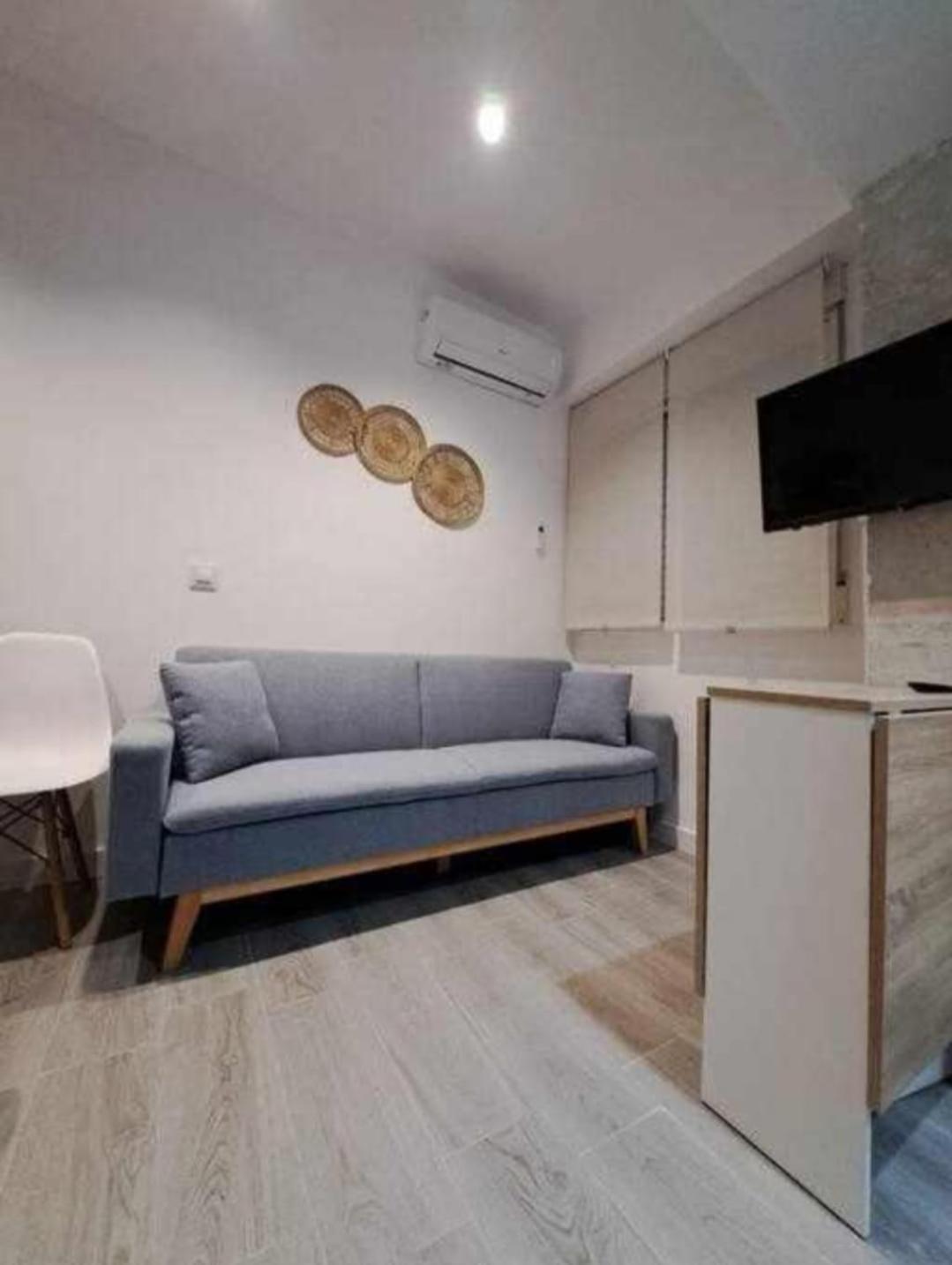 Acc Serrano 3 Aparcamiento Cercano Jaen Ngoại thất bức ảnh